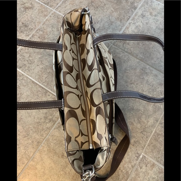 Coach diaper bag/ computer bag - Picture 3 of 8